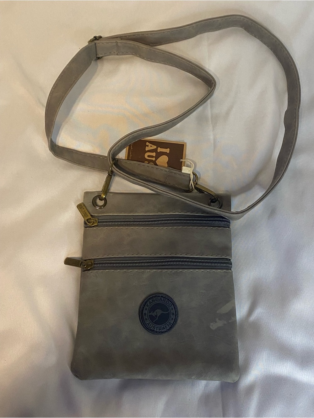 Kangaroos Womans cross bag